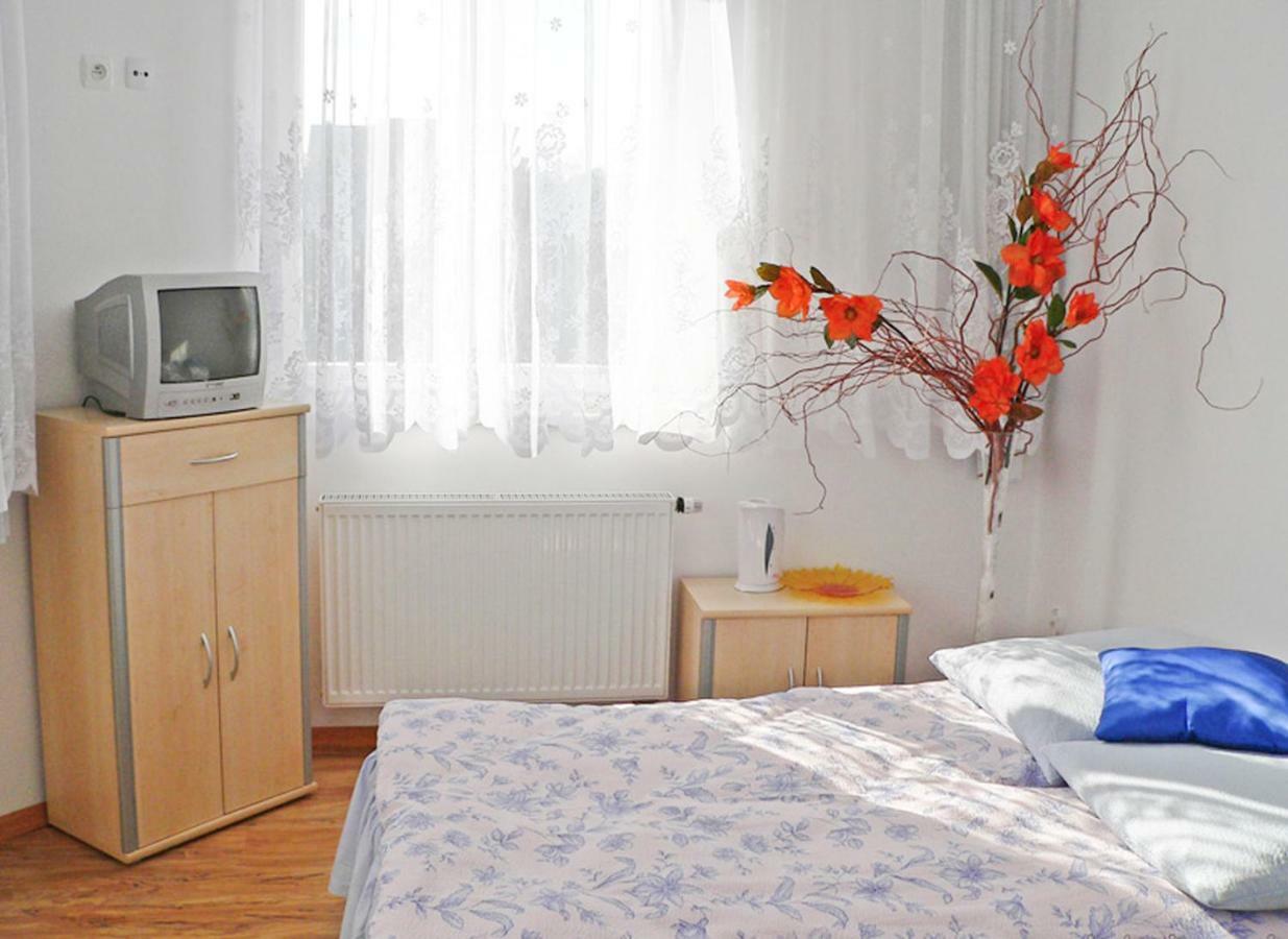 Willa Jastrzab Jastrzębia Góra Buitenkant foto